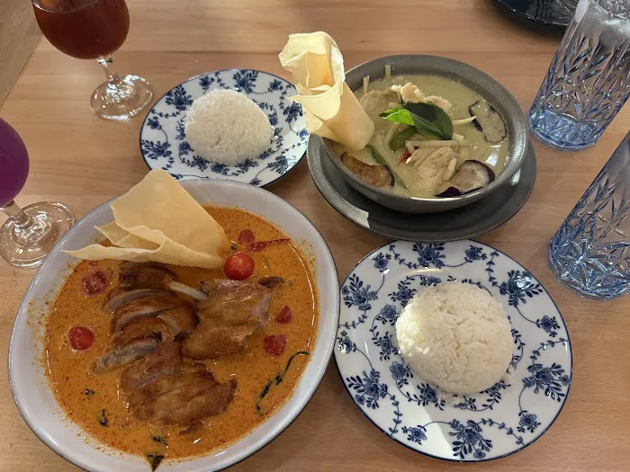 Khing Thai Eatery Picture 2