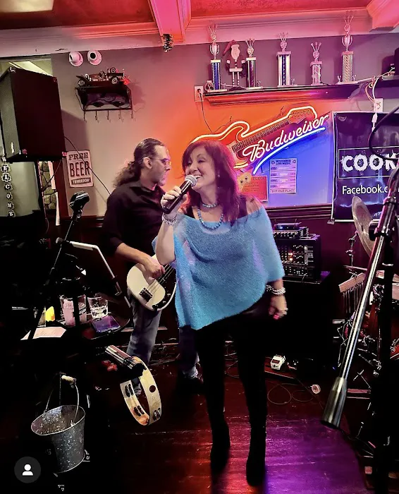 The Old Place Bar & Restaurant Picture 10