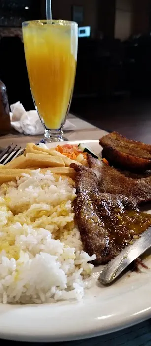 Micaela Restaurant Bar Picture 7