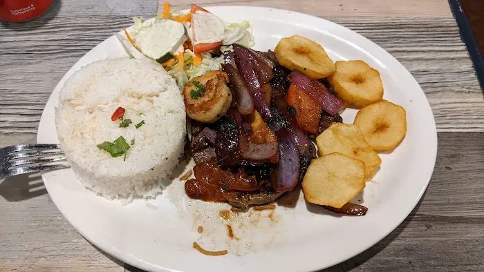 Micaela Restaurant Bar Picture 5