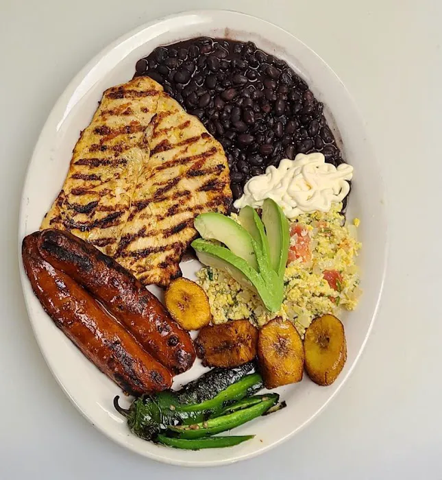 Tikal Deli - Sabor Guatemalteco & Comida Latina Picture 4