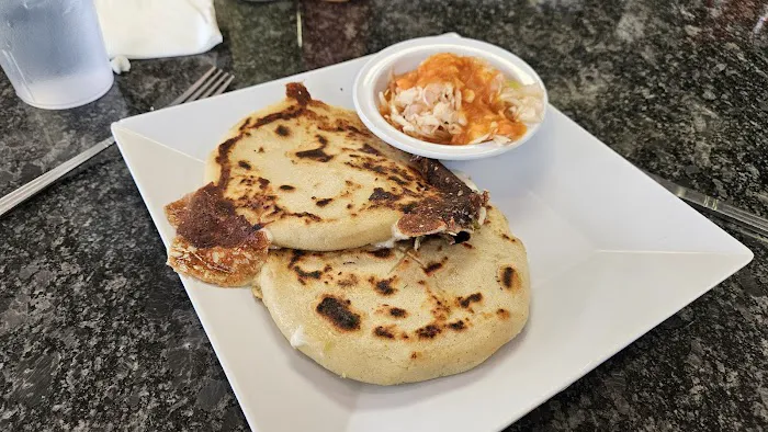 El Sabor Salvadoreño Picture 7
