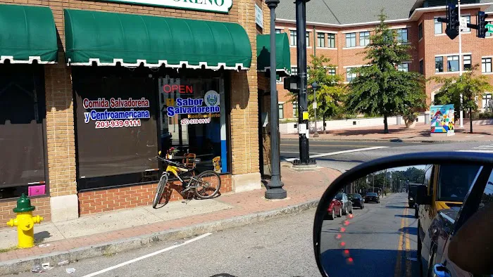 El Sabor Salvadoreño Picture 3