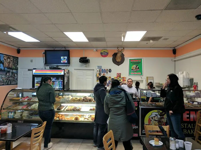 Memo's Restaurant & Bakery Picture 10