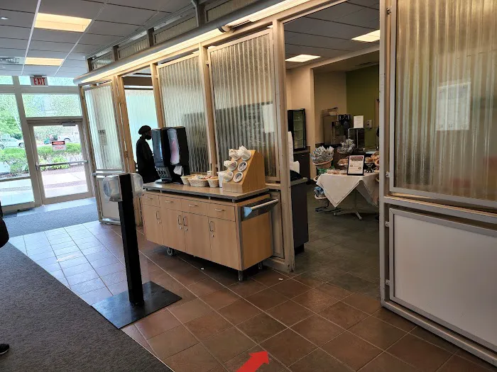 Daniel & Grace Tully Café Picture 8