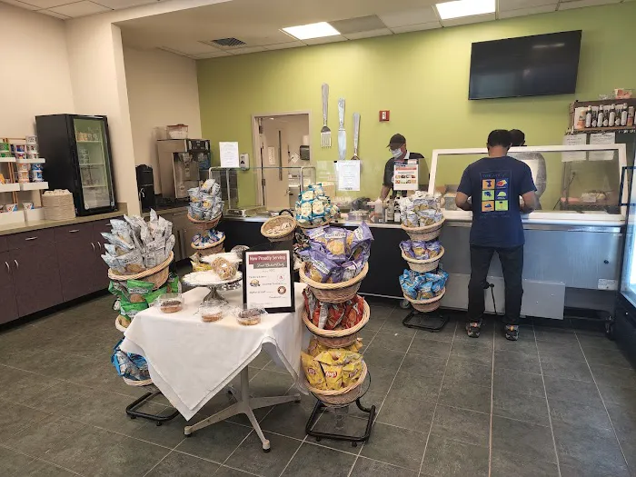 Daniel & Grace Tully Café Picture 9