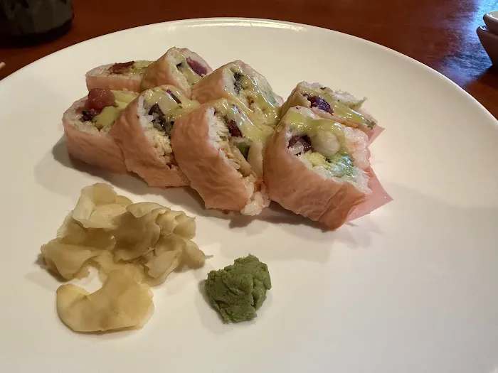 Kiku Sushi Asian Fusion Picture 9