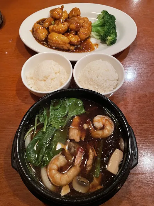 Kiku Sushi Asian Fusion Picture 1