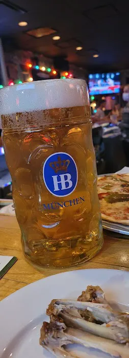 Vinny's Backyard Restaurant and Bar Picture 1