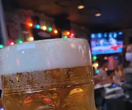 Vinny's Backyard Restaurant and Bar