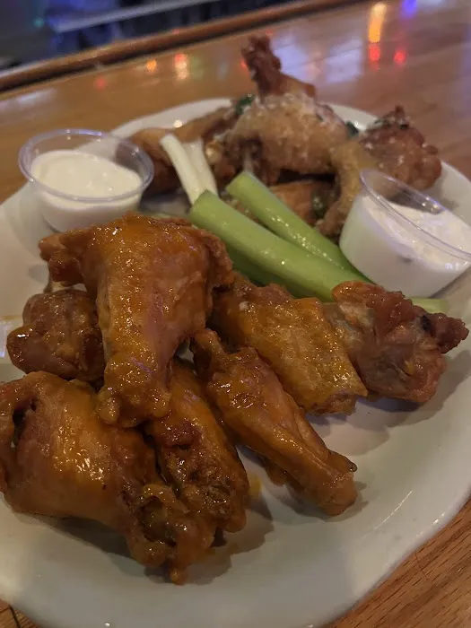 Vinny's Backyard Restaurant and Bar Picture 4