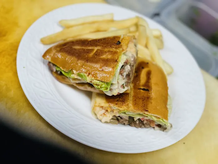 Chilli Pepper food truck Picture 8