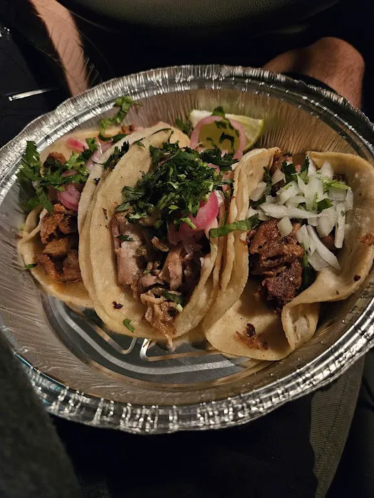 Chilli Pepper food truck Picture 6