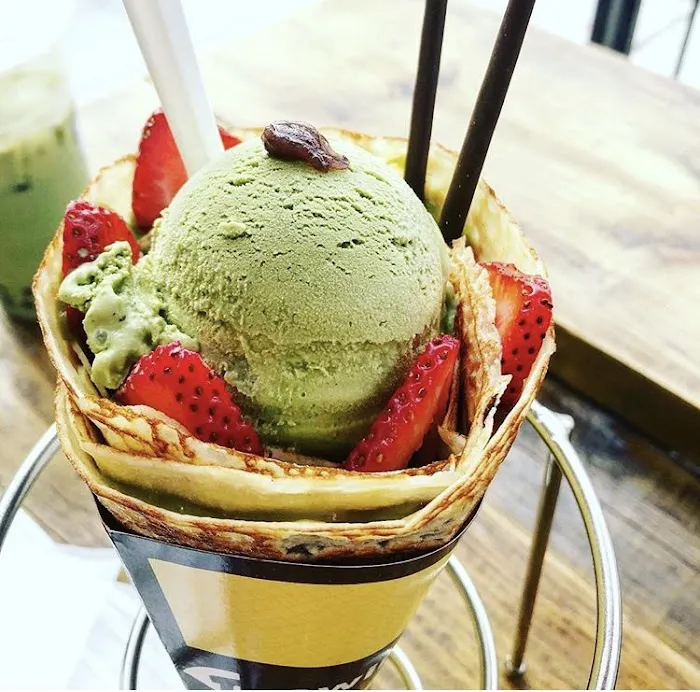 T-Swirl Crepe Picture 5