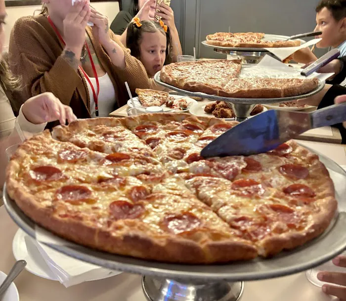 Captain's Pizza Picture 9