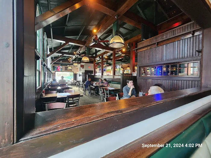 Archie Moore's Bar & Restaurant Picture 1