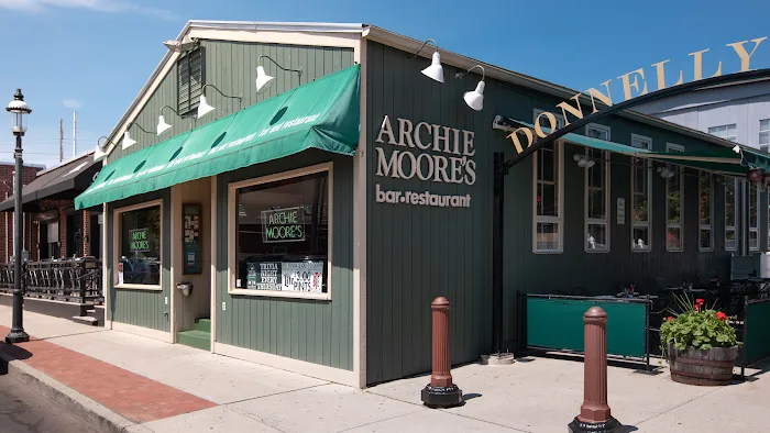 Archie Moore's Bar & Restaurant Picture 4