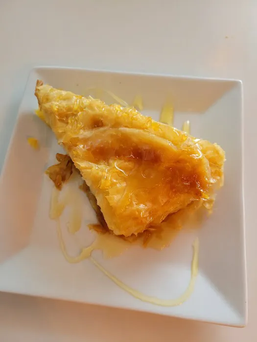 Lantern Point Taverna Picture 5