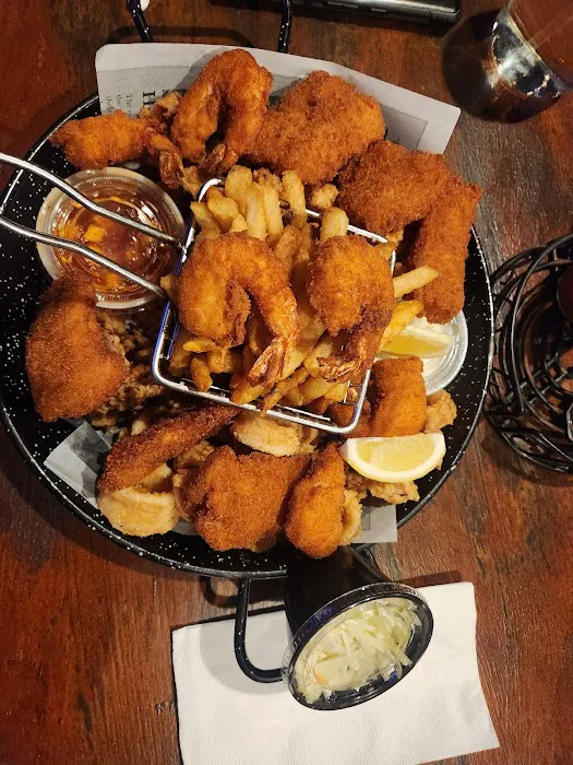 Mr. Crab Seafood & Bar Picture 4