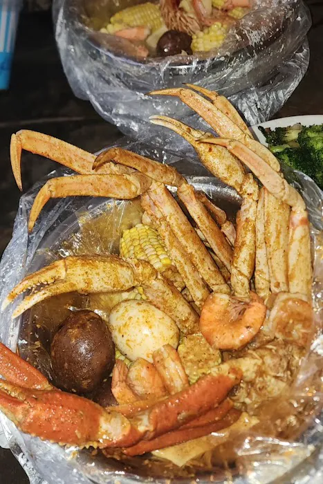 Mr. Crab Seafood & Bar Picture 3