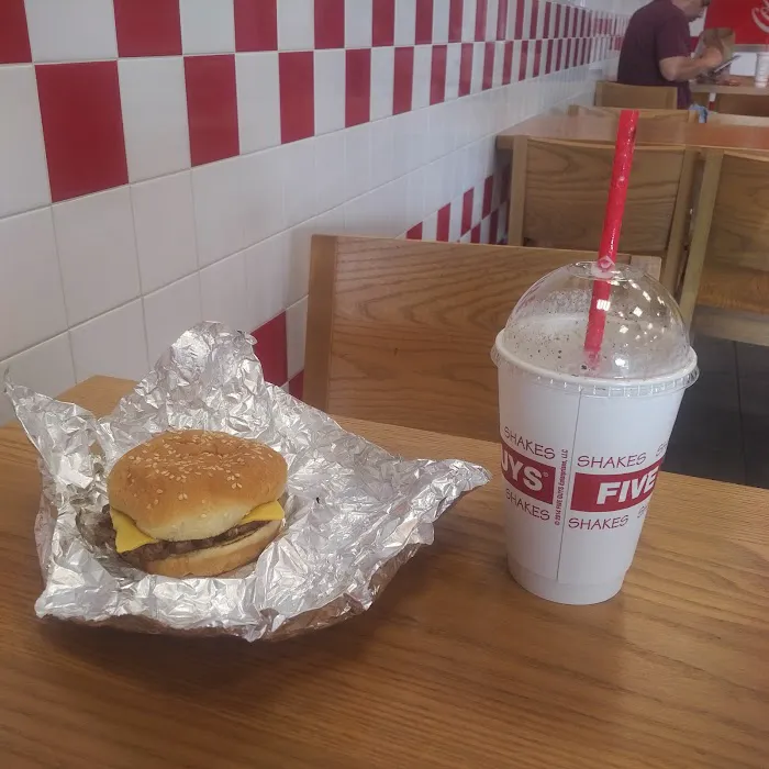 Five Guys Picture 4