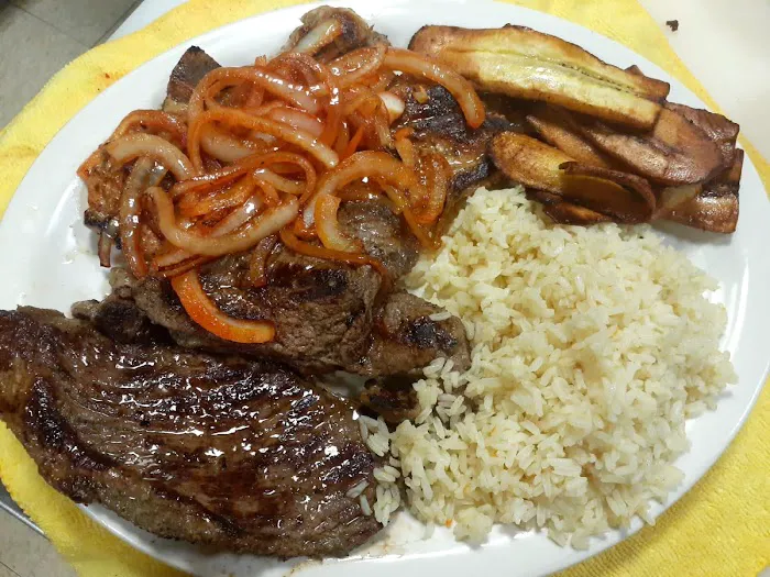 Cafe 503 pupuseria salvadoreña Picture 3