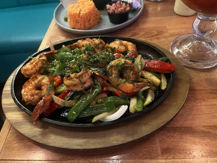 Mil Sabores Restaurant & Tequila Bar Picture 2