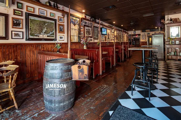 Tautog Tavern Picture 3