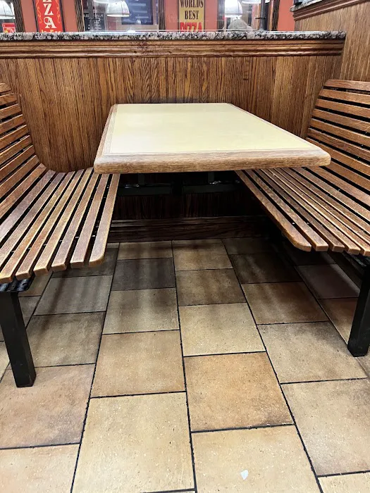 Planet Pizza Picture 8