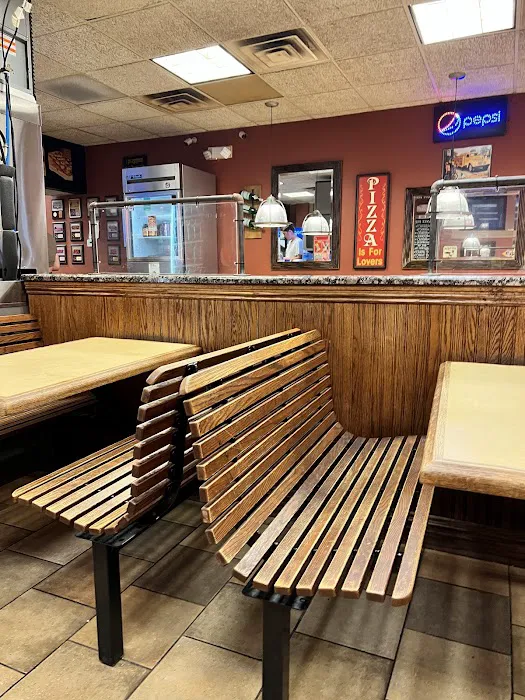 Planet Pizza Picture 10