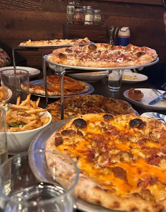 850 Wood Fired Restaurant Picture 4