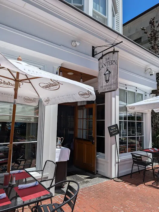 The Lantern Picture 3