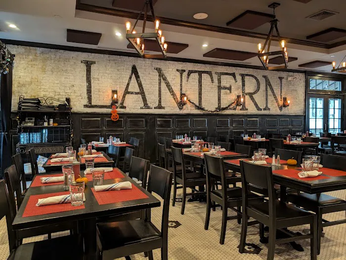 The Lantern Picture 6