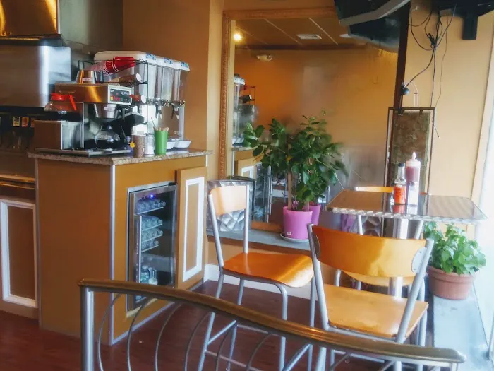 Olivia's Restaurant & Juice Bar Picture 5