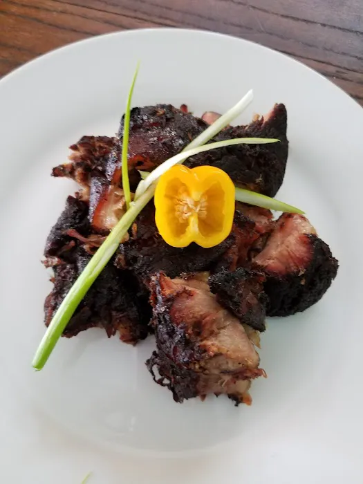 4 Seasons Jerk Center Picture 1