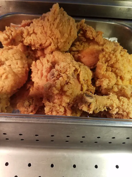 4 Seasons Jerk Center Picture 4