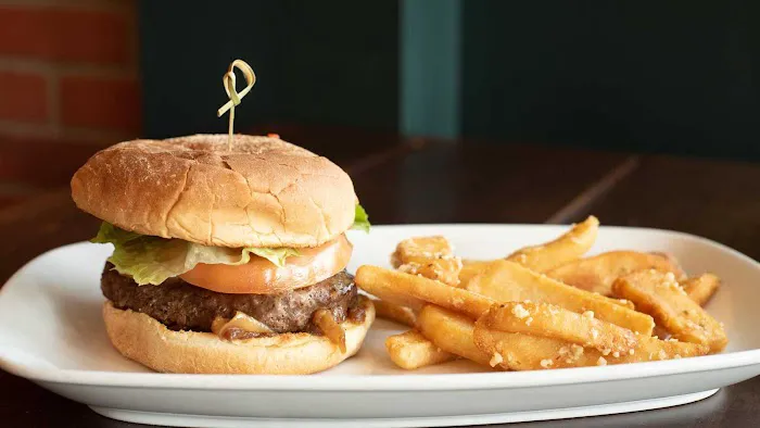 Brick & Barrel Picture 9