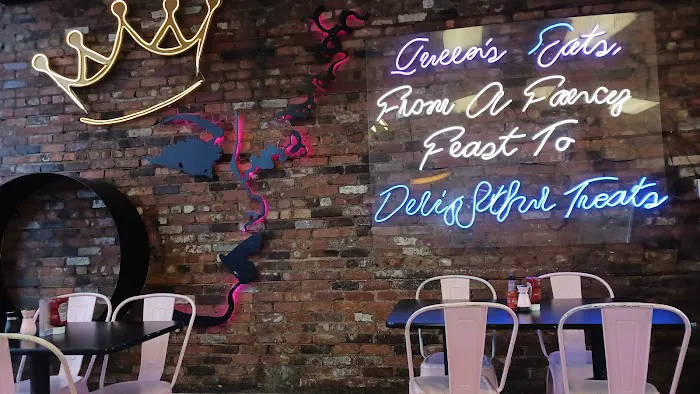 Queens Delight Cafe Picture 7