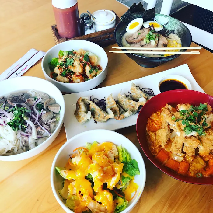 EAT Noodle & Rice Picture 8