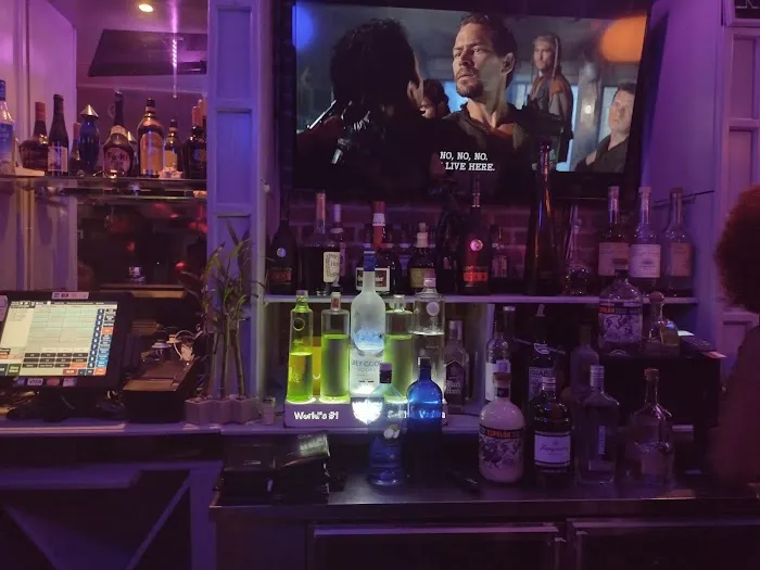 Metric Bar & Grill Picture 9