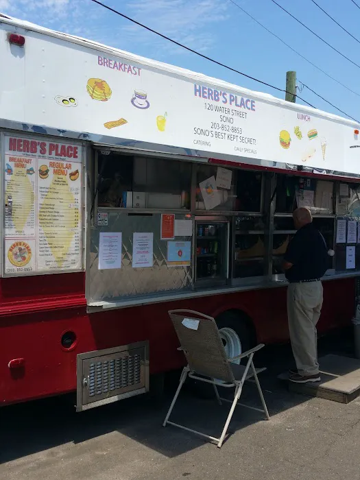 Herb's Place Picture 4