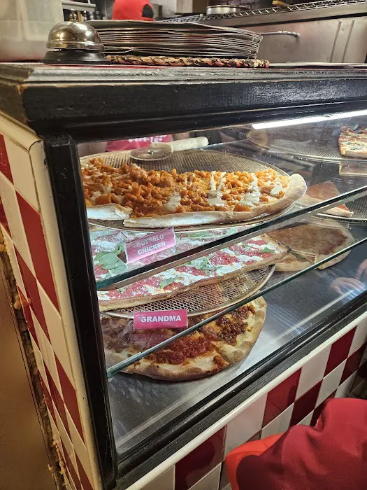 Mark's Red Hook Pizza Picture 5