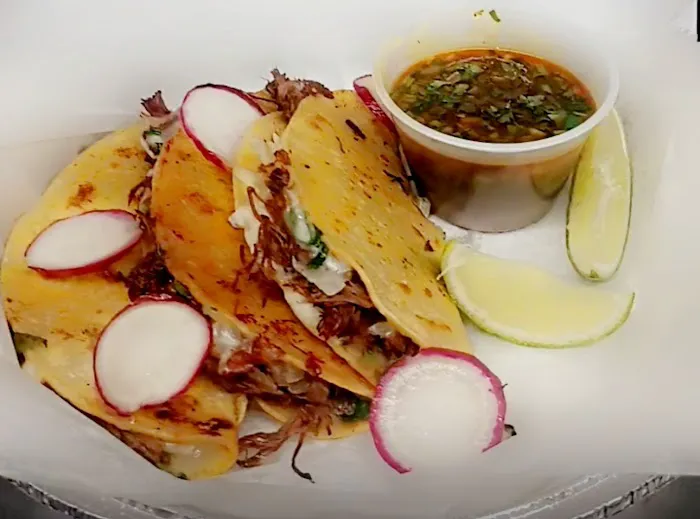 Santos Food Truck Picture 1