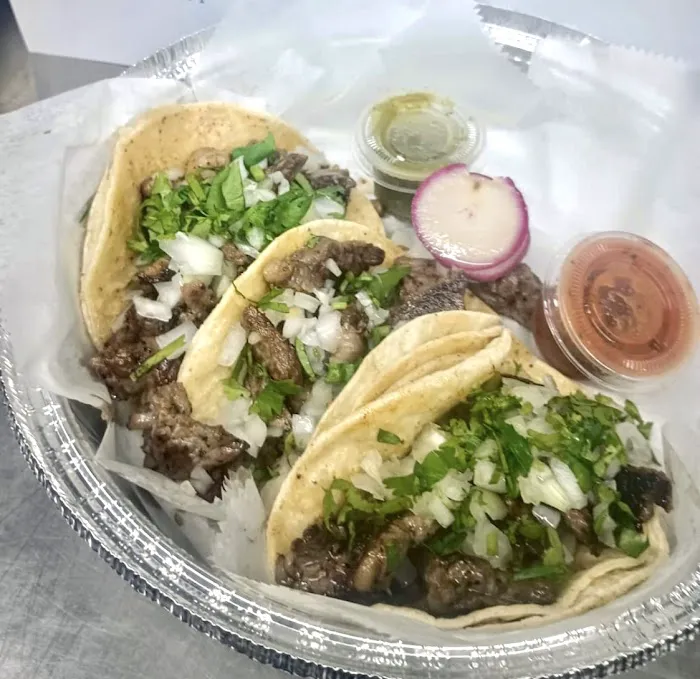 Santos Food Truck Picture 5