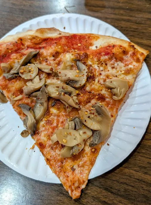 Michael's Pizzeria Restaurant Picture 9