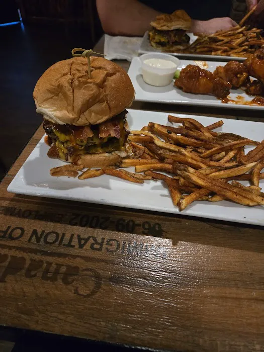 Del's Bar & Grill Picture 7