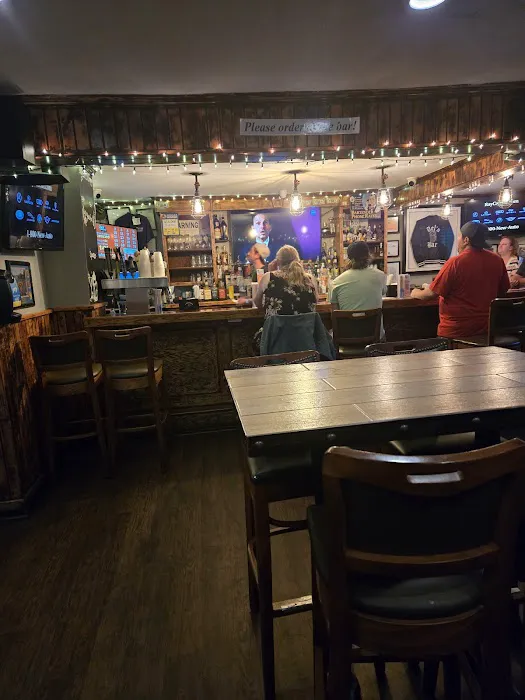 Del's Bar & Grill Picture 9