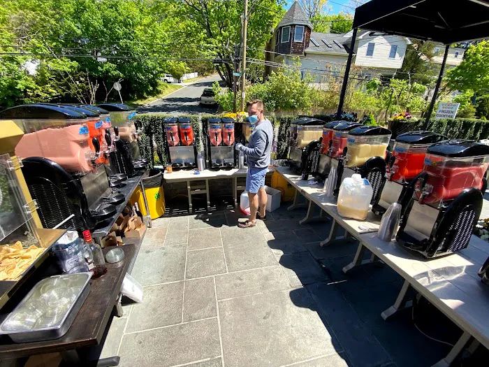 Coach Meeting House Picture 6