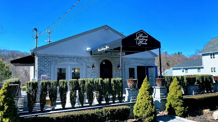 Coach Meeting House Picture 2