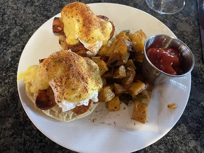 Carriage House Wine Bar Picture 2